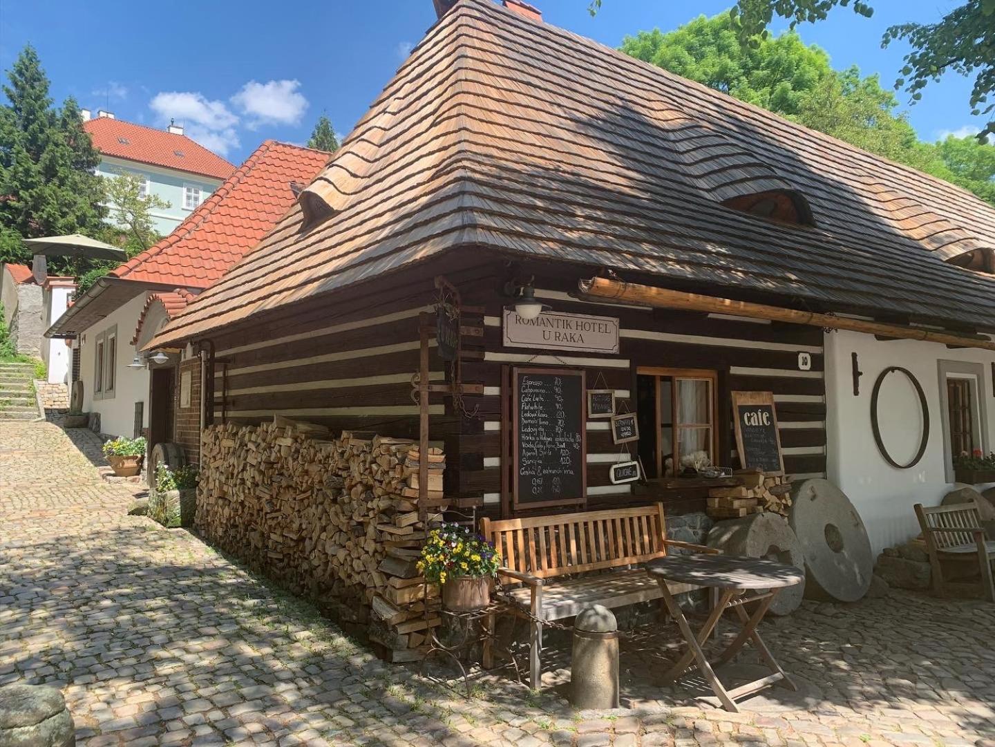 Romantik Hotel U Raka Prague Luaran gambar