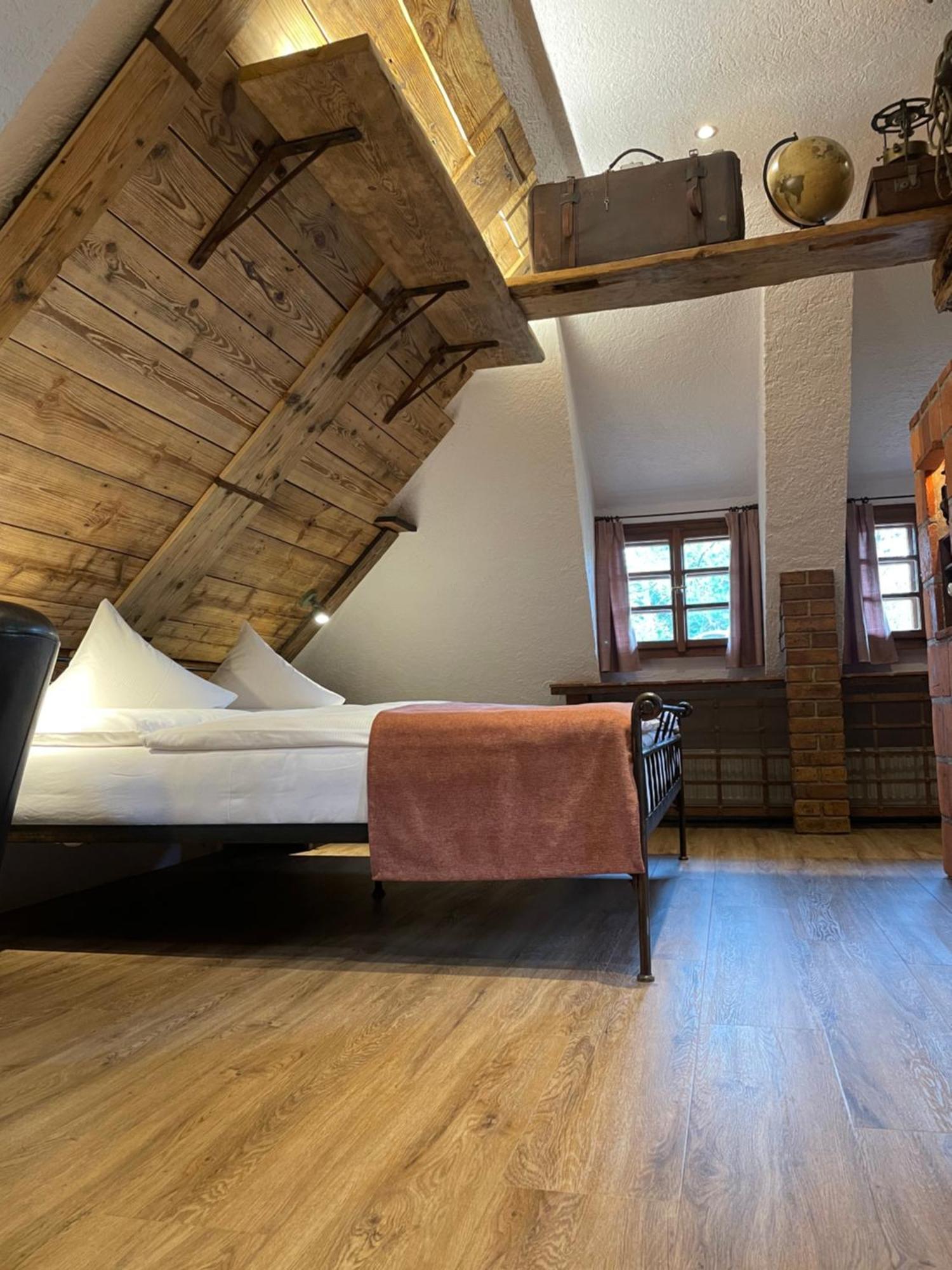 Romantik Hotel U Raka Prague Luaran gambar