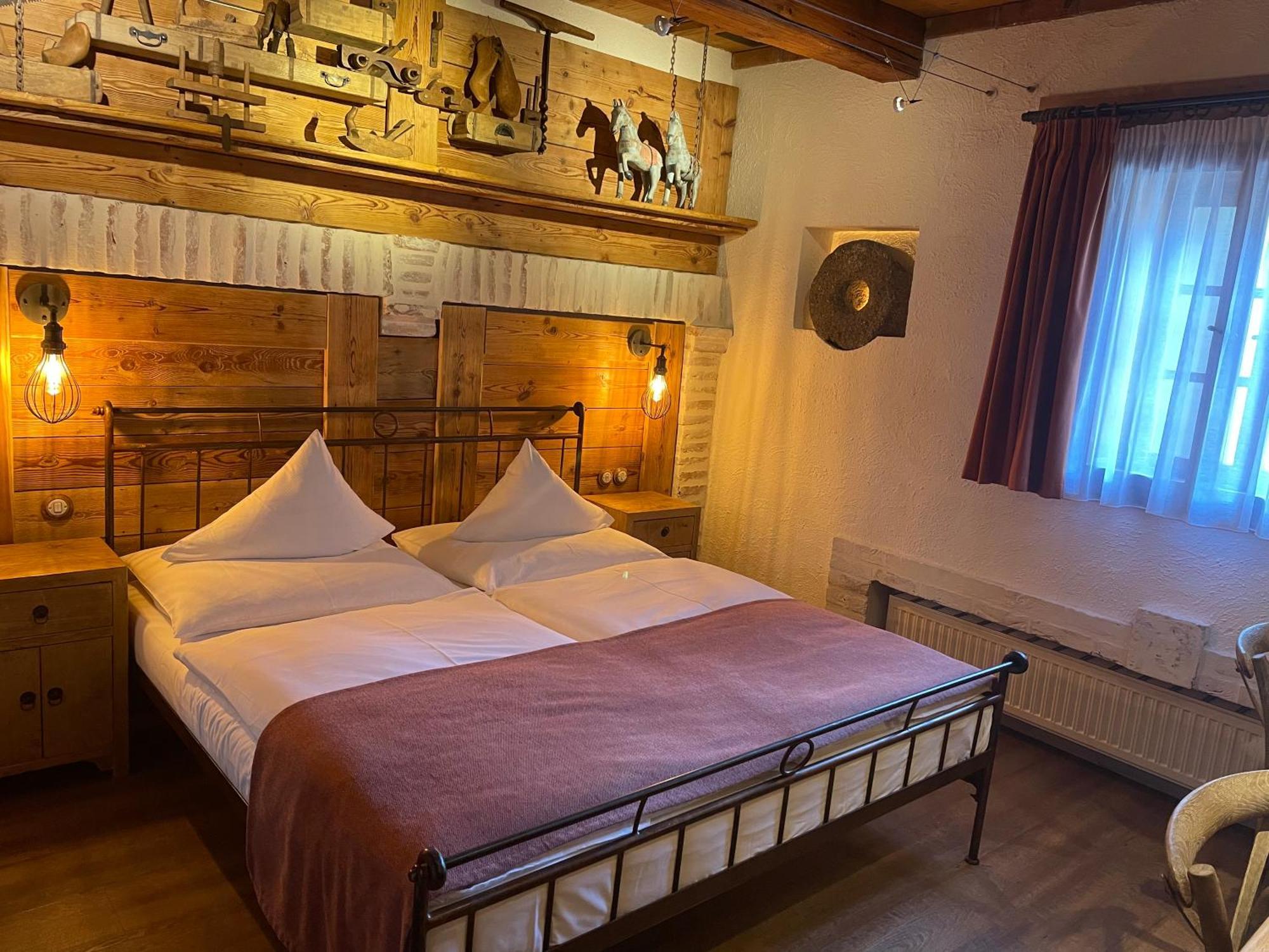 Romantik Hotel U Raka Prague Luaran gambar