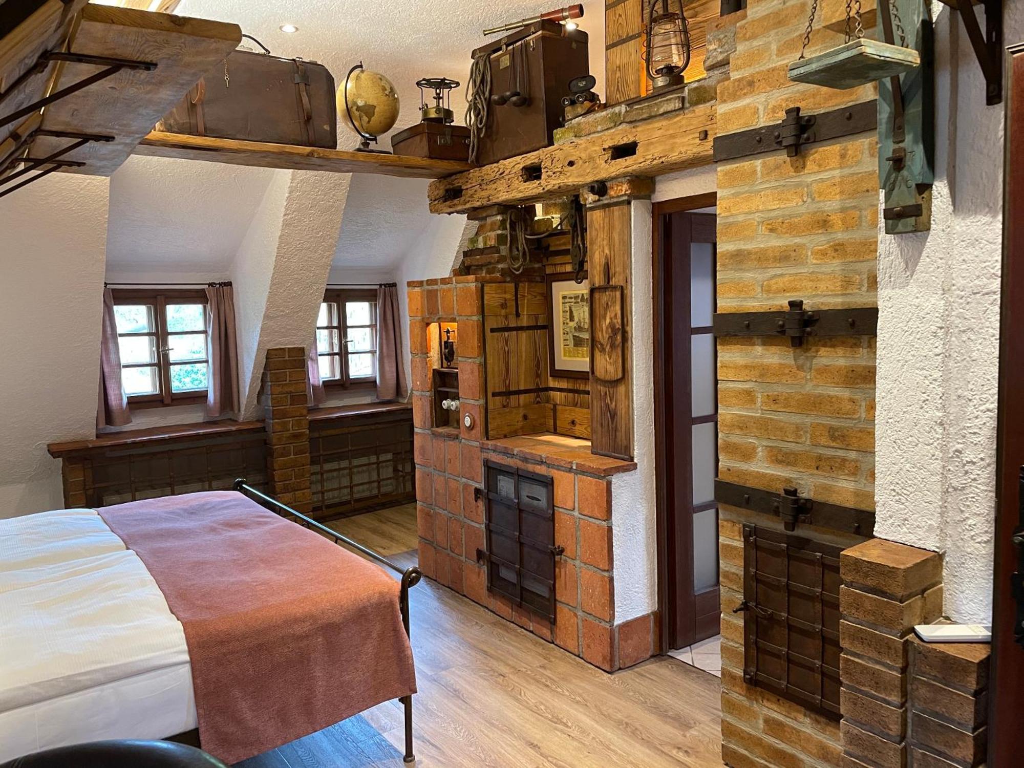 Romantik Hotel U Raka Prague Luaran gambar