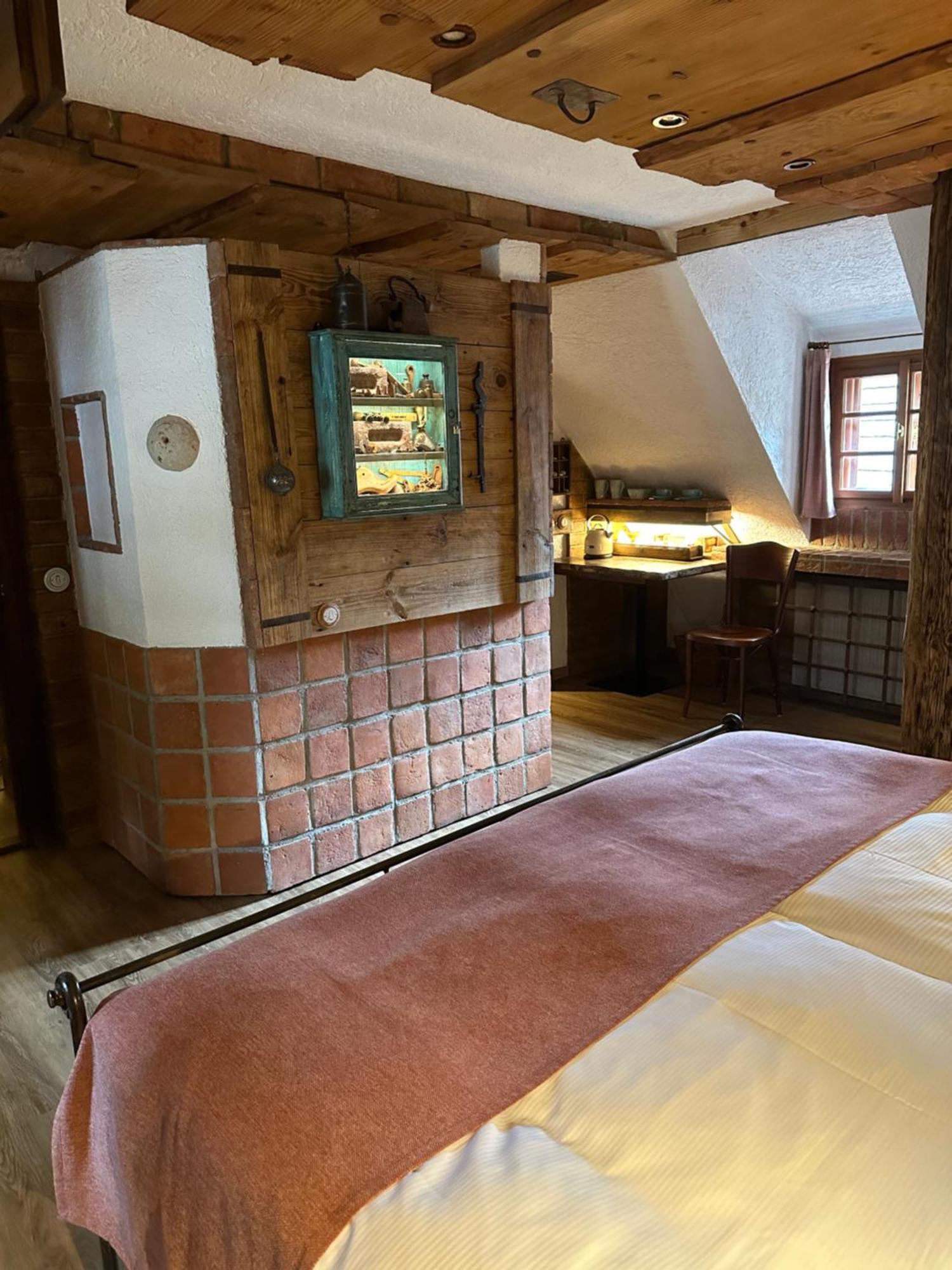 Romantik Hotel U Raka Prague Luaran gambar